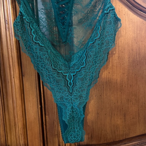 NEW Victoria's Secret Lace Up Unlined Wicked Green Teddy  Bodysuit Lingerie M - Picture 12 of 16